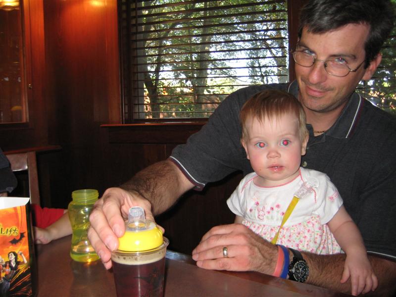 SW (14).JPG - "Daddy?  What are you up too?"...